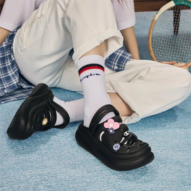 Champion Campus Sandal Yoshi 1 diy