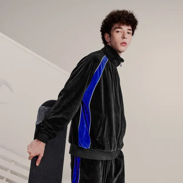 Champion FW23 Action Style