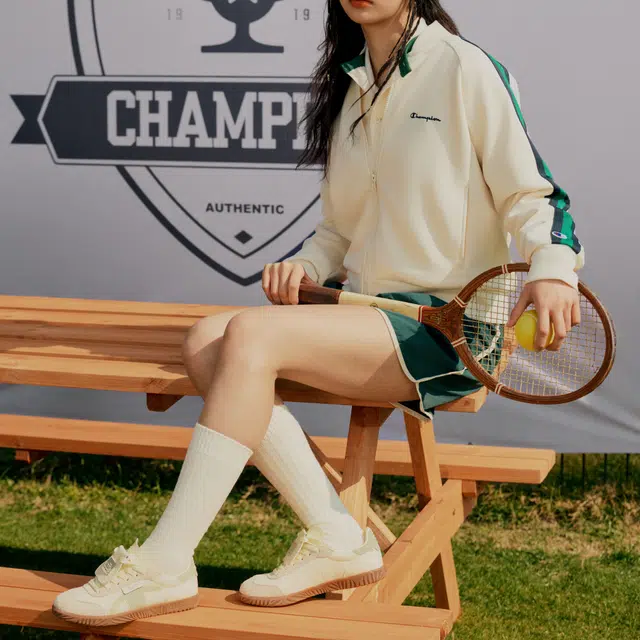Champion Champ T-trainer Logo