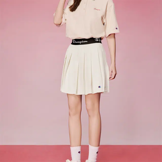 Champion SS24 For Her Logo