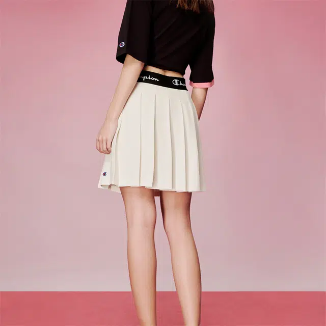 Champion SS24 For Her Logo