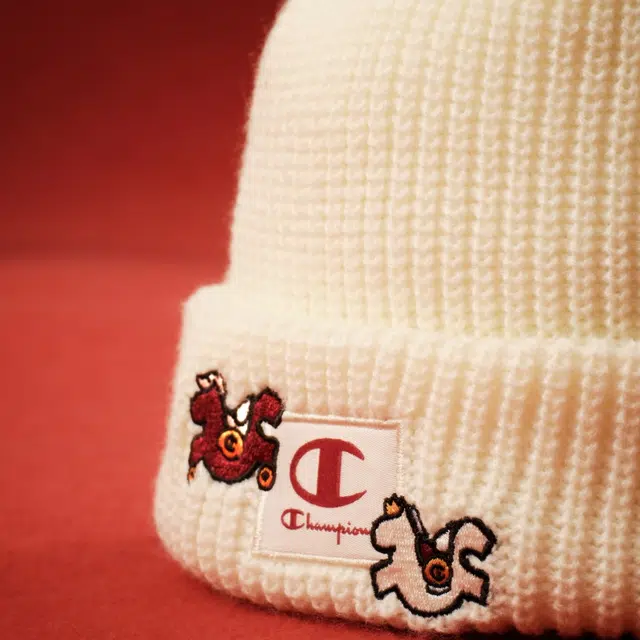 Champion Box Script Beanie Horse SS26