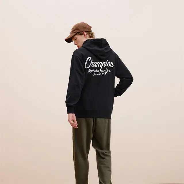 Champion FW24 BASIC Logo