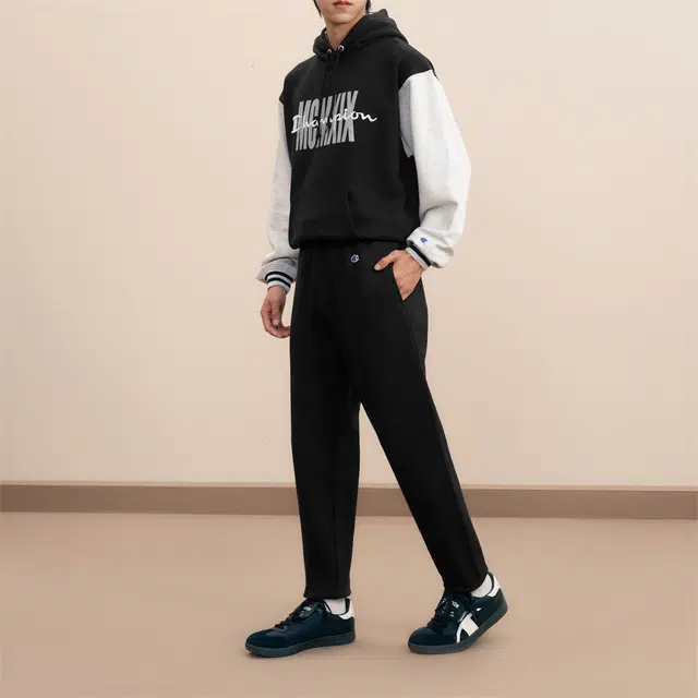 Champion FW24 BASIC C-Logo