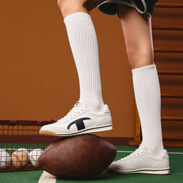 Champion Legend 70's Runner EC