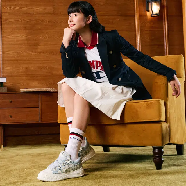 Champion Essentials Logo