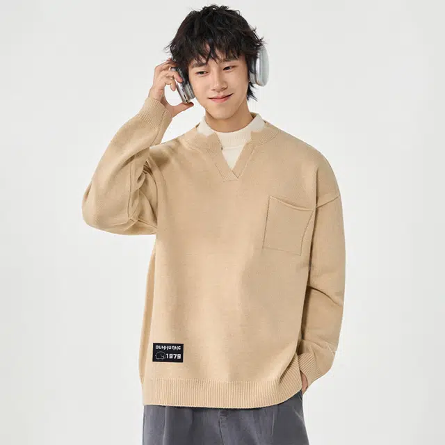 敦煌博物馆 美式复古叠穿假两件长袖舒适校园风简约织唛标亲肤柔软户外保暖圆领套头慵懒感百搭针织毛衣 男女同款