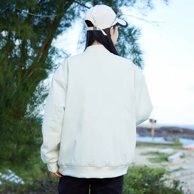 敦煌博物馆 美式复古万针刺绣宽松休闲防寒保暖落肩袖棒球领大码飞行员棉服 男女同款