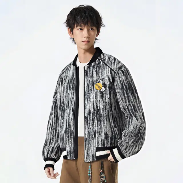 敦煌博物馆 美式高街大码扎染撞色提花小香风棒球领高级感防风保暖短款外套宽松舒适落肩金属可拆卸字母徽章百搭哈灵顿夹克 男女同款