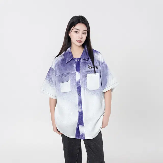 敦煌博物馆 美式复古高街扎染泼墨翻领单排扣宽松休闲字母薄款透气日常通勤百搭短袖衬衫 男女同款