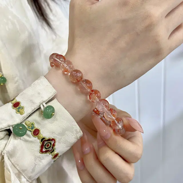 【招财进宝】 浮笙梦 月落星沉 橙子汽水糖纸芬达橙轻奢高级感火土能量磁场事业顺利百搭款手饰#好运天然 红胶花 水晶手串 男女同款情侣款