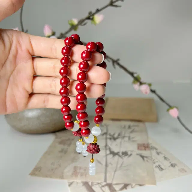 【好运莲莲】 浮笙梦 新中式古典国风百搭莲花国潮小众设计精致简约好事莲莲本命守护高级时尚招财纳福叠戴手饰再造辰砂 朱砂 手串 女款