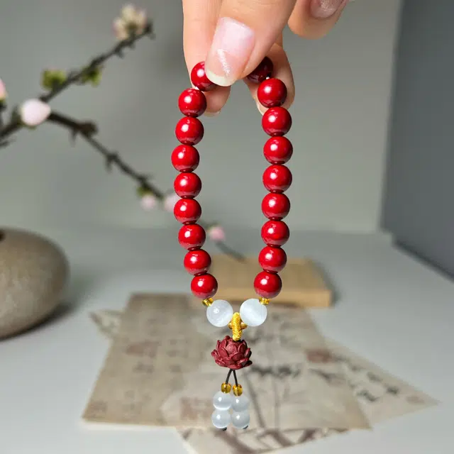 【好运莲莲】 浮笙梦 新中式古典国风百搭莲花国潮小众设计精致简约好事莲莲本命守护高级时尚招财纳福叠戴手饰再造辰砂 朱砂 手串 女款