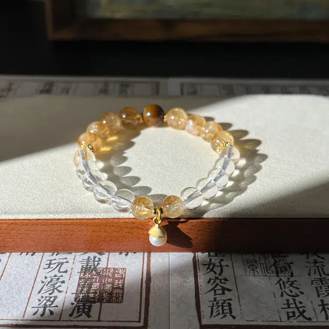 【月影圣光】 浮笙梦 招财进宝虎眼石中式古典国风五行能量磁场旺事业平安是福日常通勤叠戴手饰天然 白水晶 手串 男女同款情侣款