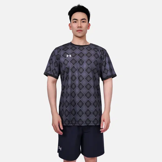 Under Armour T