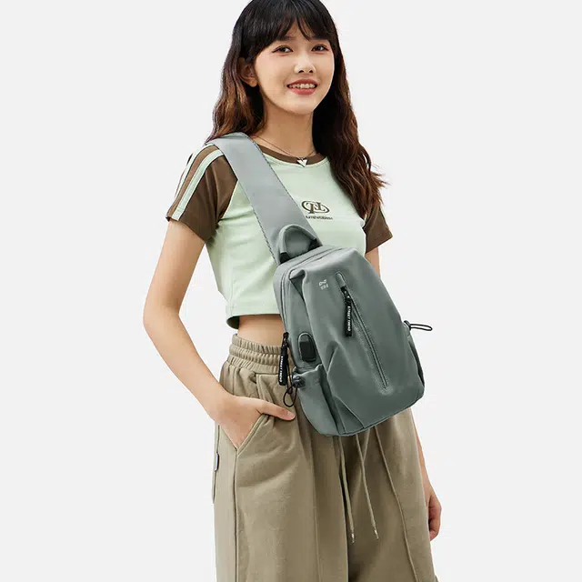 轻骑者 潮流街头百搭运动户外休闲通勤旅游时尚多口袋轻便 织物 胸包单肩斜挎包 常规 男女同款情侣款 树叶灰/黑色/浅灰/浅绿/卡其