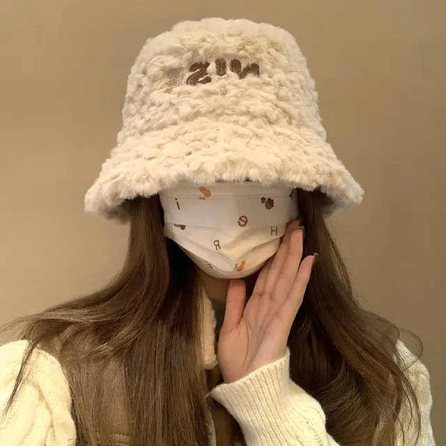 稻草人 毛绒绒盆帽甜美可爱百搭 冬天保暖显脸小 韩版高级感 聚酯纤维 渔夫帽 女款