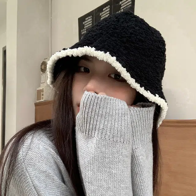 稻草人 韩版时尚百搭撞色气质高级感软糯保暖显脸小 聚酯纤维 渔夫帽 女款