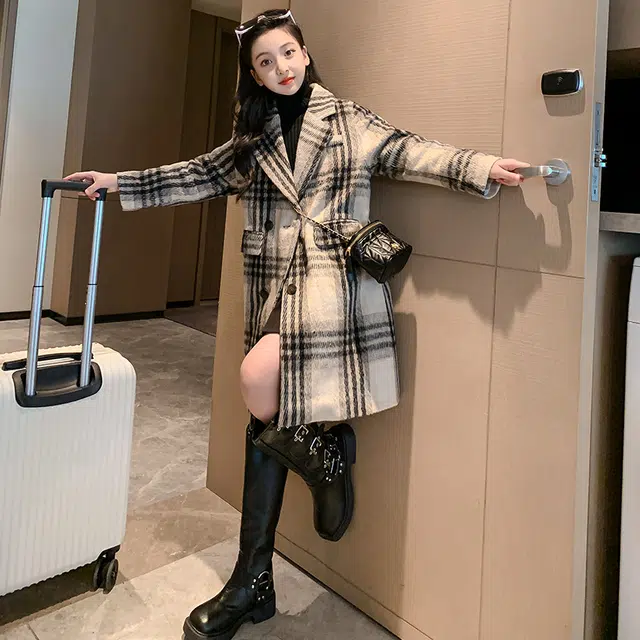 木木屋 时尚洋气中长款格子大衣 咖啡色 青少年
