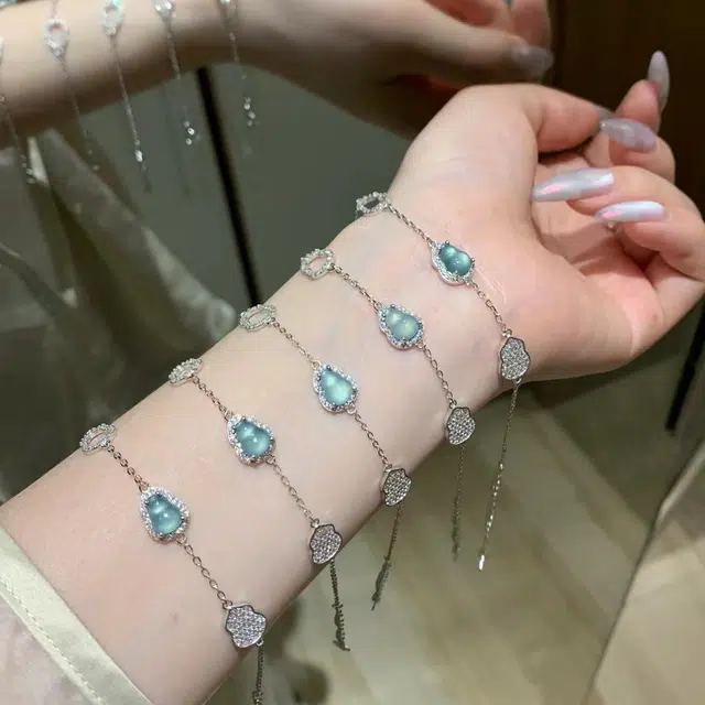 七享 精致清冷感招财蓝水葫芦福禄好运高级轻奢 糯冰 翡翠手链 女款