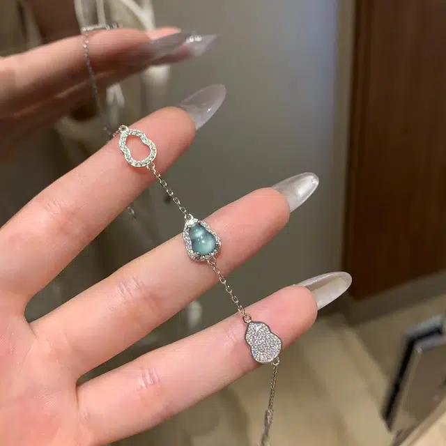 七享 精致清冷感招财蓝水葫芦福禄好运高级轻奢 糯冰 翡翠手链 女款