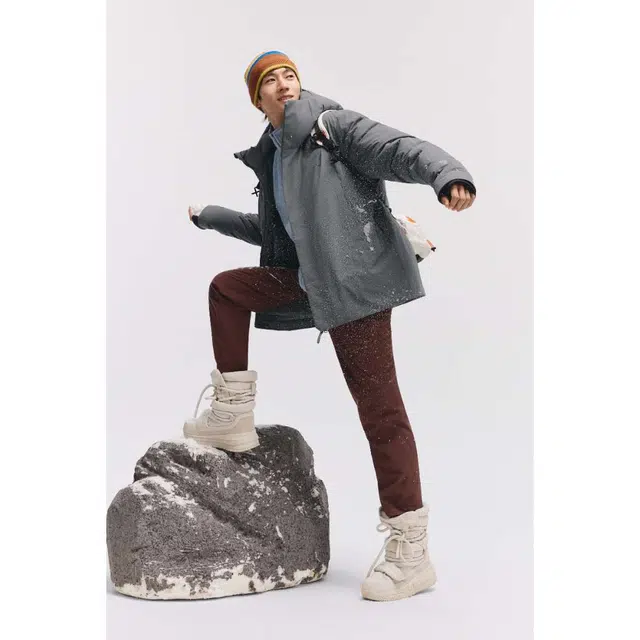 Banana Under Full Protection Down Jacket