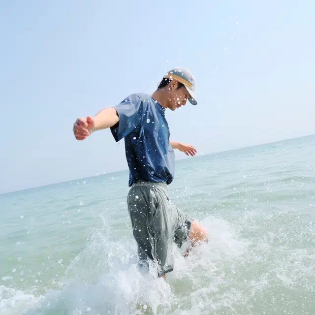 蕉下 双层涉水阻水冰爽凉感跑步降暑健身训练马拉松游泳篮球裤休闲短裤 男款