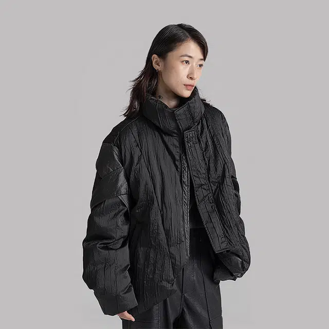 幻象者 肌理感绑带立领羽绒服 男女同款 黑色