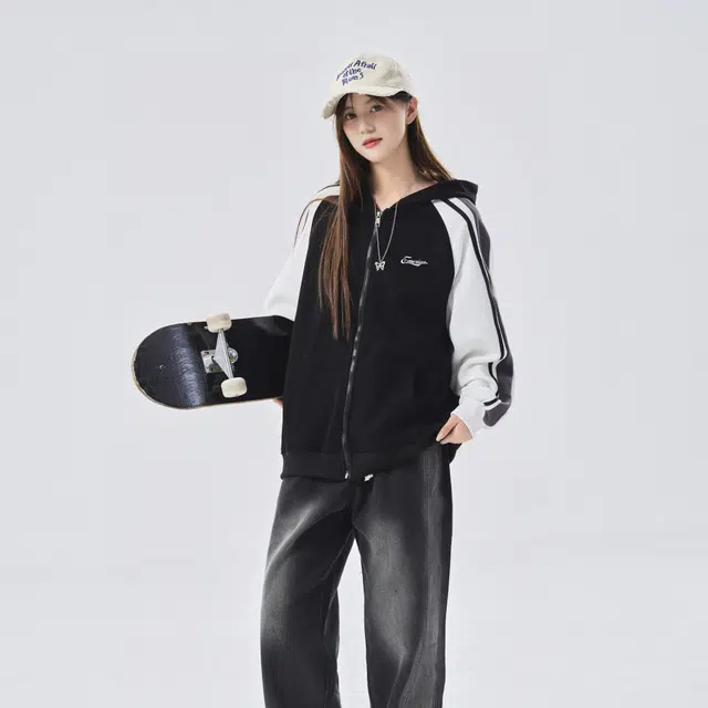 EMERICA Logo
