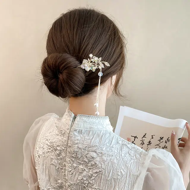 尚先生 铃兰花古风步摇高级感古典仿珍珠汉服流苏旗袍盘发钗子 发簪 女款