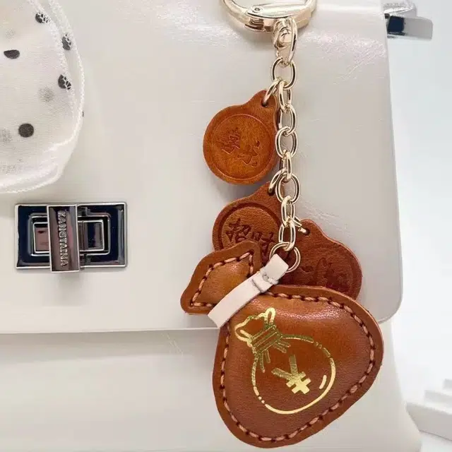 尚先生 招财福袋包钱袋包宠吉祥车载钥匙扣车饰手工手帐书签#好运 皮革 挂件 男女同款情侣款
