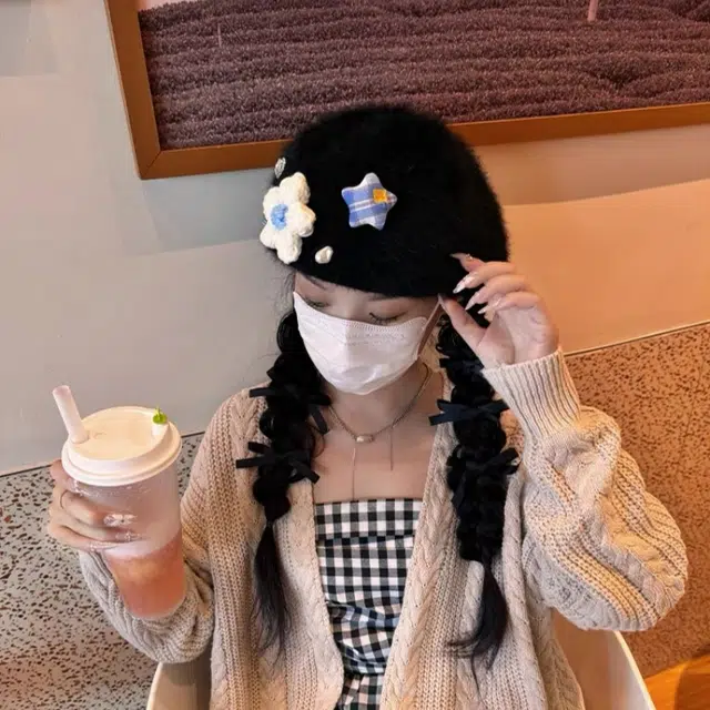 尚先生 花朵白色小香风帽大头围显脸小百搭 毛绒 贝雷帽 女款