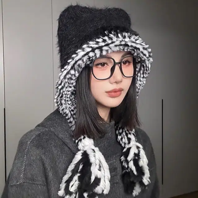 尚先生 韩版毛绒帽子秋冬季加厚保暖护耳帽流苏针织显脸小 聚酯纤维 绒线帽 女款