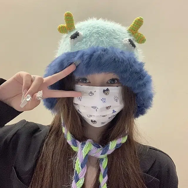 尚先生 可爱兔毛绒小怪兽帽子秋冬保暖手工钩织帽护耳 聚酯纤维 绒线帽 女款