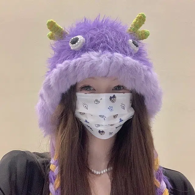 尚先生 可爱兔毛绒小怪兽帽子秋冬保暖手工钩织帽护耳 聚酯纤维 绒线帽 女款