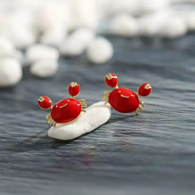 925