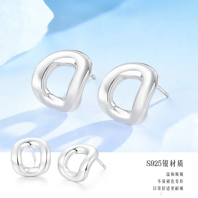 S925