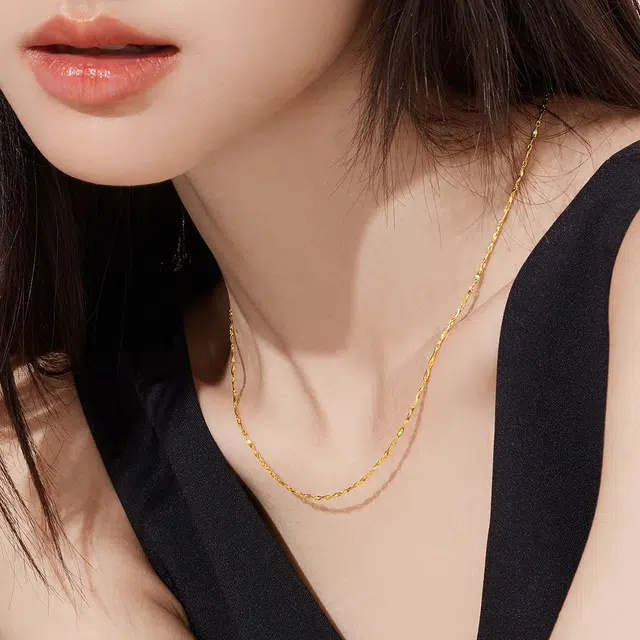 六福珠宝 百搭款 元宝造型 素链 足金 按克计价 黄金项链 女款