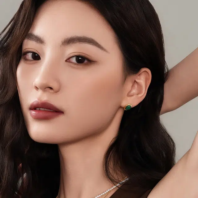 六福珠宝 【时来运转】新中式国潮复古花边耳饰轻奢高级感设计优雅气质显白养耳洞#好运 孔雀石 耳钉 女款