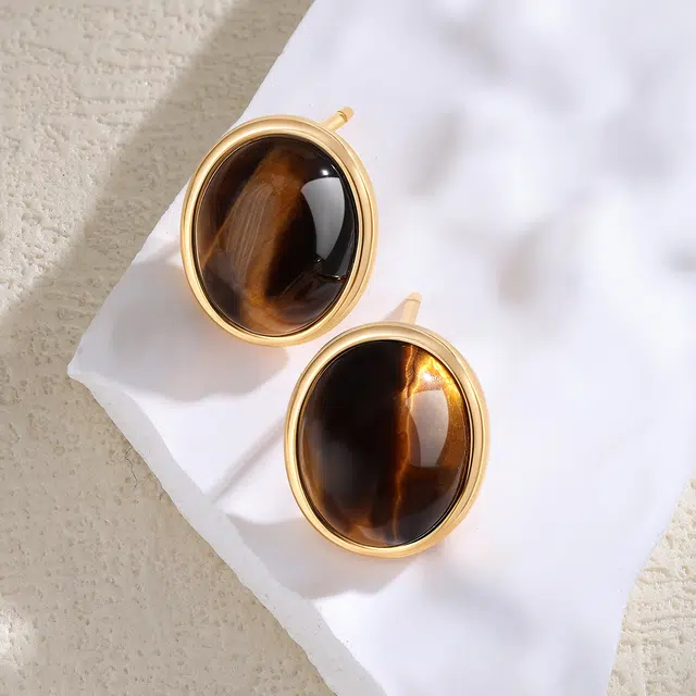 六福珠宝 复古风简约椭圆形经典大气木变石银耳饰 虎眼石 玉石耳钉 女款