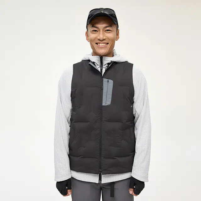 新奇天 休闲防泼水外套城市户外轻量羽绒马甲 男款 影黑