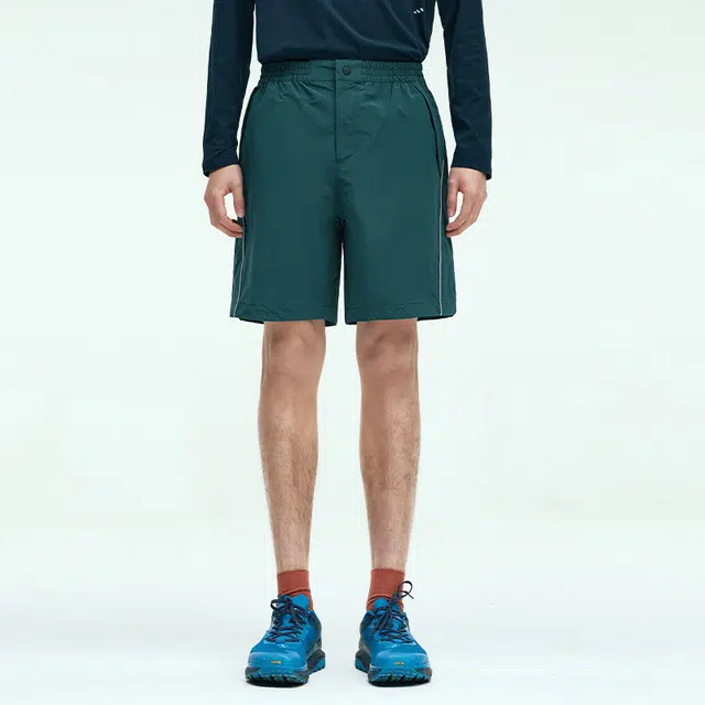 新奇天 户外运动裤防泼水徒步舒适百搭设计简约纯色休闲短裤 男款