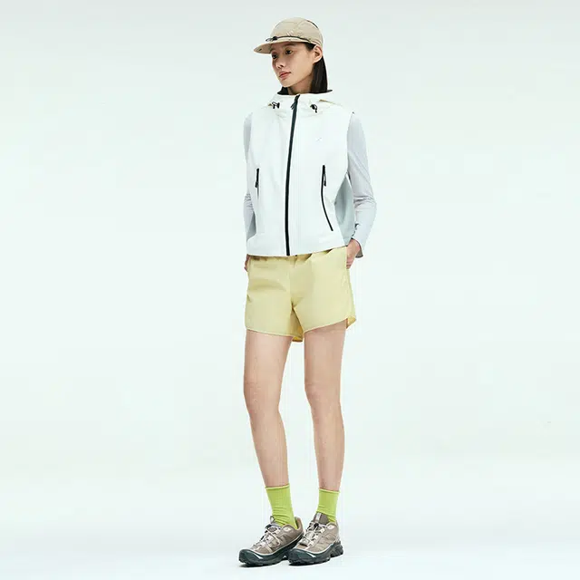 新奇天 简约纯色舒适百搭运动户外透气速干休闲短裤 女款