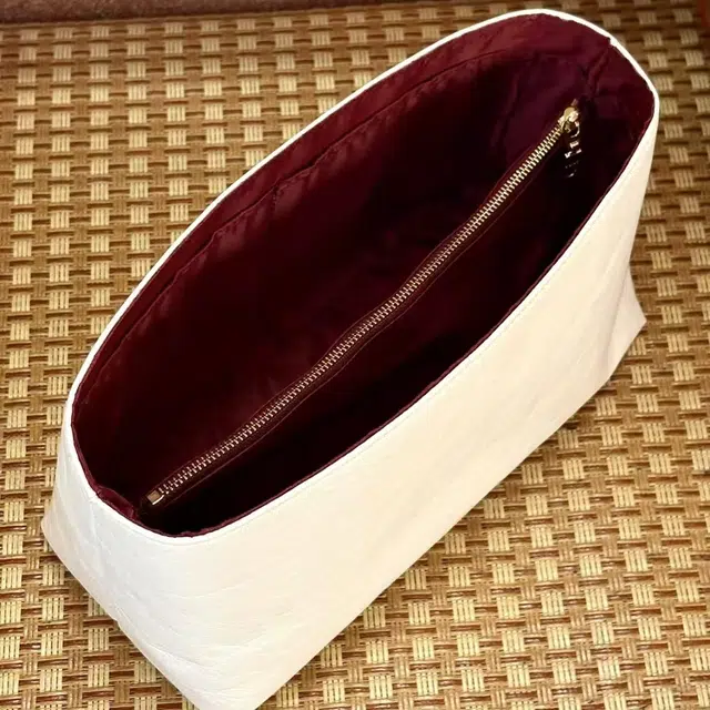 LV carryall