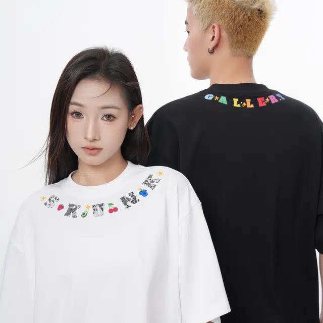 SKUNK GALLERY T