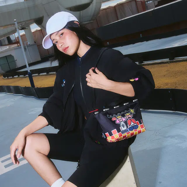 LeSportsac SMU-THE SIMPLE PLEASURES DOUYA