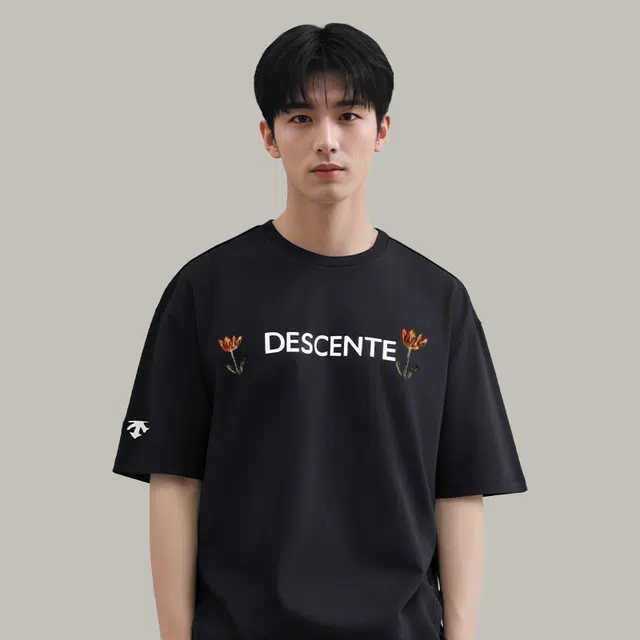 DESCENTE TOUGH logoT