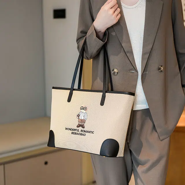 北包包 刺绣小熊时尚百搭小众设计高级质感通勤 帆布 单肩包 常规 女款 多色