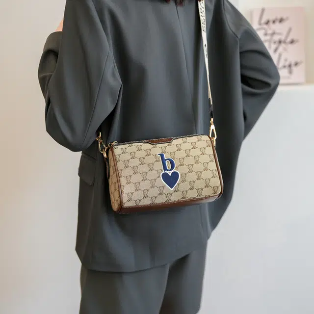 北包包 韩版休闲潮流都市卡通小熊通勤包 布 斜挎包 女款 灰色/卡其色/粉色