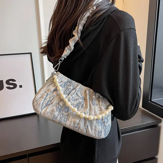 北包包 法式小众高级感珍珠褶皱包链条单肩包 布 斜挎包 女款 多色